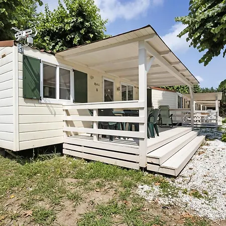 Bungalow Maple 8