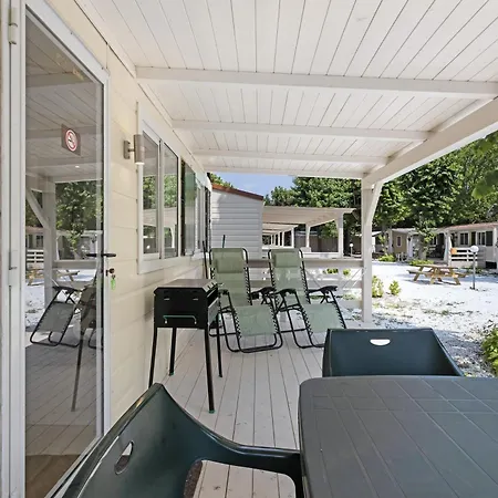 Апартаменты Bungalow Maple 8 *